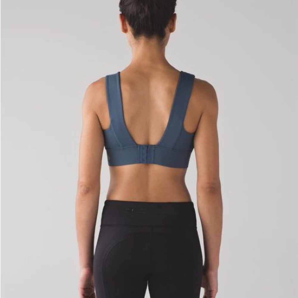 Lululmon On Track Bra size 12